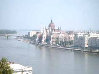 Blick aufs schne Budapest. Hier das Parlament.